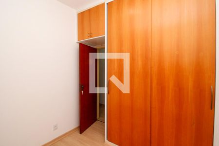 Quarto 2 de apartamento para alugar com 3 quartos, 90m² em Santa Efigênia, Belo Horizonte