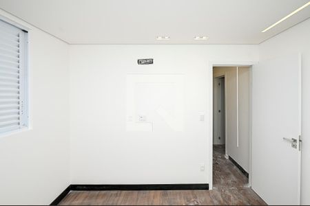 Quarto 4 de apartamento à venda com 4 quartos, 210m² em Ana Lúcia, Belo Horizonte