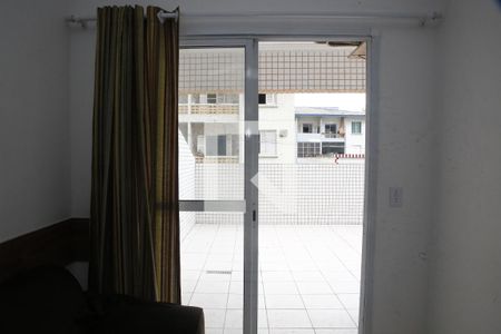 Sala vista de apartamento para alugar com 3 quartos, 69m² em Cidade Ocian, Praia Grande