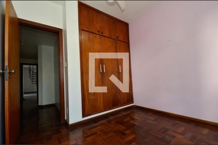 Quarto 2 de apartamento à venda com 3 quartos, 160m² em Sagrada Família, Belo Horizonte