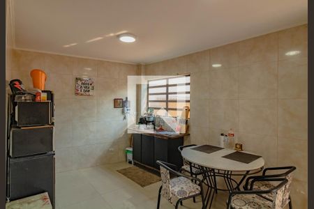 Cozinha de casa para alugar com 3 quartos, 200m² em Parque Jabaquara, São Paulo