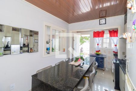 Sala/Cozinha de casa à venda com 3 quartos, 200m² em Niterói, Canoas