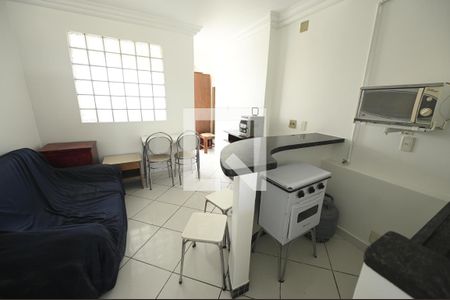 Sala/Cozinha  de apartamento para alugar com 1 quarto, 34m² em Setor Central, Goiânia