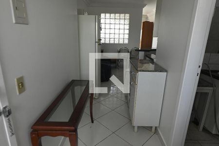 Sala/Cozinha  de apartamento para alugar com 1 quarto, 34m² em Setor Central, Goiânia