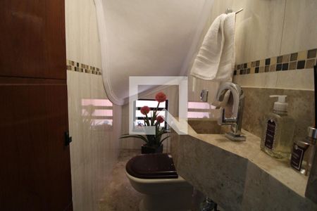 Lavabo de casa à venda com 3 quartos, 250m² em Vila Romano, São Paulo