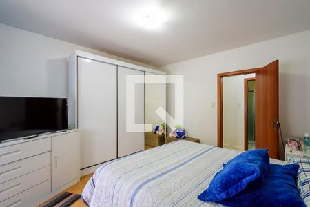 Quarto 1 de casa à venda com 3 quartos, 330m² em Azenha, Porto Alegre