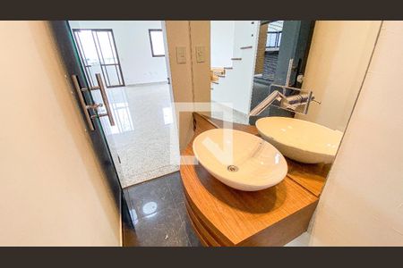 Lavabo de apartamento à venda com 3 quartos, 205m² em Vila Bastos, Santo André