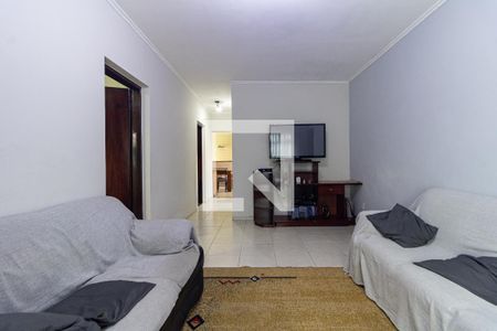 Casa à venda com 400m², 3 quartos e 6 vagasSala