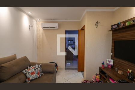 Sala de casa de condomínio à venda com 2 quartos, 52m² em Vila Ré, São Paulo