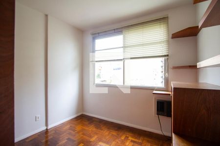 Quarto 1 de apartamento para alugar com 2 quartos, 70m² em Icaraí, Niterói