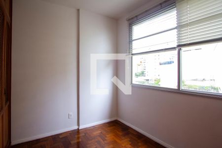 Quarto 1 de apartamento para alugar com 2 quartos, 70m² em Icaraí, Niterói