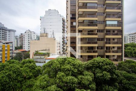 Vista da Sala de apartamento para alugar com 2 quartos, 70m² em Icaraí, Niterói