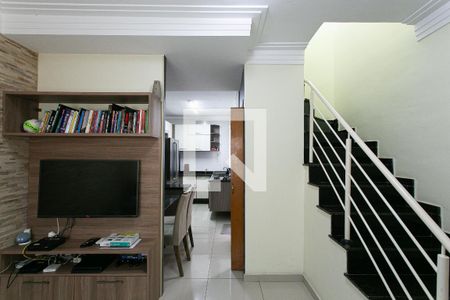 Casa de condomínio à venda com 55m², 2 quartos e 1 vagaSala