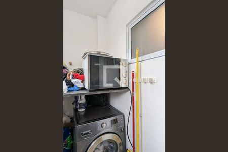 Apartamento à venda com 65m², 2 quartos e 1 vaga Apartamento à venda com 65m², 2 quartos e 1 vagaÁrea de serviço