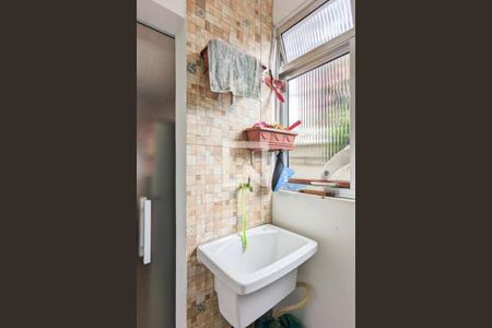 Apartamento à venda com 65m², 2 quartos e 1 vaga Apartamento à venda com 65m², 2 quartos e 1 vagaÁrea de serviço