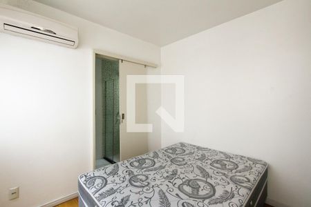 Suite de apartamento à venda com 1 quarto, 32m² em Santa Cecília, Porto Alegre