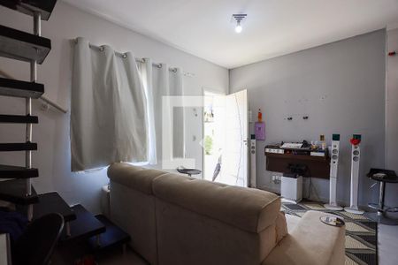 Sala  de casa de condomínio para alugar com 2 quartos, 40m² em Chácara Ondas Verdes, Cotia