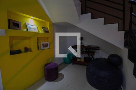 Escada de casa à venda com 3 quartos, 200m² em Taquara, Rio de Janeiro