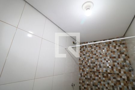 Banheiro de apartamento para alugar com 1 quarto, 32m² em Vila Ede, São Paulo