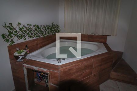 Casa à venda com 190m², 4 quartos e 2 vagas Casa à venda com 190m², 4 quartos e 2 vagasCasa 2