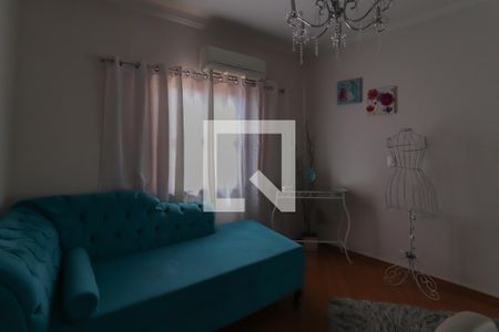 Casa à venda com 190m², 4 quartos e 2 vagas Casa à venda com 190m², 4 quartos e 2 vagasCasa 2