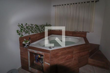 Casa à venda com 190m², 4 quartos e 2 vagas Casa à venda com 190m², 4 quartos e 2 vagasCasa 2