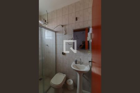 Casa à venda com 190m², 4 quartos e 2 vagas Casa à venda com 190m², 4 quartos e 2 vagasCasa 2