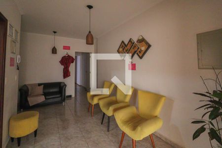 Casa à venda com 190m², 4 quartos e 2 vagas Casa à venda com 190m², 4 quartos e 2 vagasCasa 2