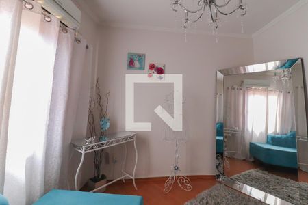 Casa à venda com 190m², 4 quartos e 2 vagas Casa à venda com 190m², 4 quartos e 2 vagasCasa 2