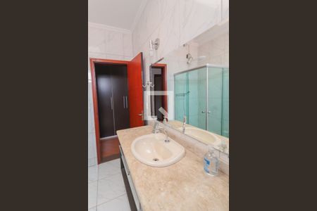 Casa à venda com 190m², 4 quartos e 2 vagas Casa à venda com 190m², 4 quartos e 2 vagasCasa 2