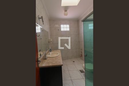 Casa à venda com 190m², 4 quartos e 2 vagas Casa à venda com 190m², 4 quartos e 2 vagasCasa 2