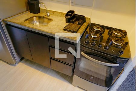 Sala/Cozinha de apartamento à venda com 2 quartos, 31m² em Vila Monumento, São Paulo