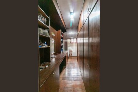 Closet de casa à venda com 3 quartos, 530m² em Santa Lúcia, Belo Horizonte