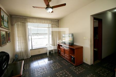 Sala de apartamento para alugar com 2 quartos, 61m² em Olaria, Rio de Janeiro