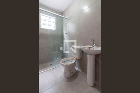 Banheiro  de casa para alugar com 1 quarto, 60m² em Jardim Brasilia, São Paulo