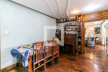 Sala de Jantar de casa à venda com 3 quartos, 231m² em Sagrada Família, Belo Horizonte