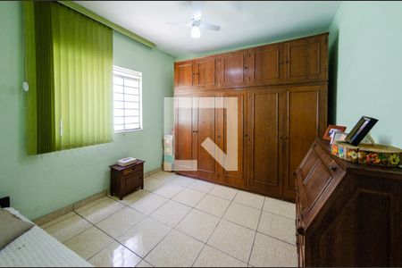 Quarto 1 de casa à venda com 3 quartos, 127m² em Grajaú, Belo Horizonte