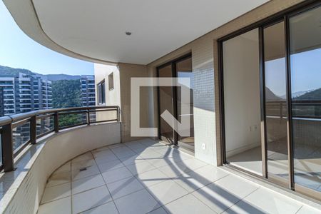 Varanda de apartamento para alugar com 3 quartos, 122m² em Barra da Tijuca, Rio de Janeiro