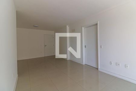 Sala de apartamento para alugar com 3 quartos, 118m² em Barra da Tijuca, Rio de Janeiro