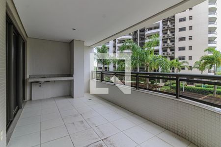 Varanda de apartamento à venda com 3 quartos, 122m² em Barra da Tijuca, Rio de Janeiro