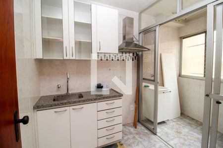 Cozinha de apartamento para alugar com 2 quartos, 65m² em Palmares, Belo Horizonte