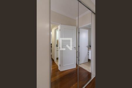 Closet da Suíte de apartamento à venda com 3 quartos, 118m² em Vila Camargos, Guarulhos