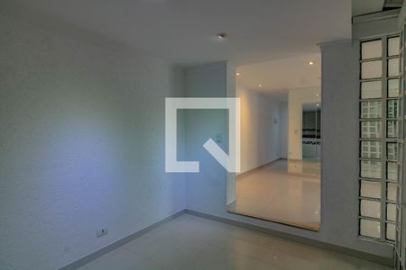 Sala de casa à venda com 3 quartos, 142m² em Jardim Floresta, São Paulo