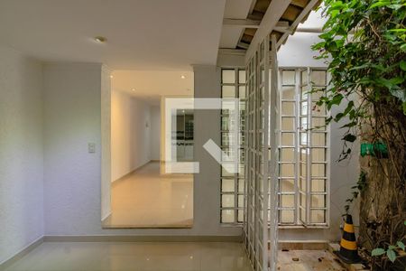 Sala de casa à venda com 3 quartos, 142m² em Jardim Floresta, São Paulo