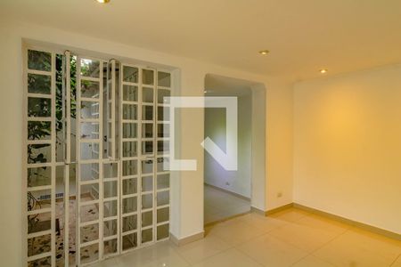 Sala de casa à venda com 3 quartos, 142m² em Jardim Floresta, São Paulo