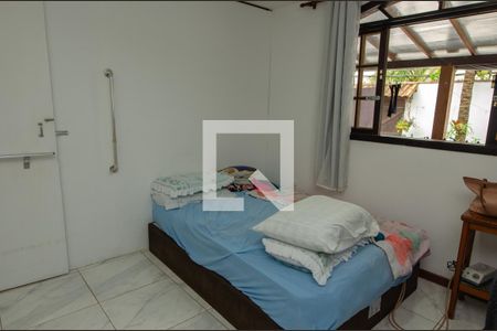 Quarto 1 de casa de condomínio para alugar com 4 quartos, 360m² em Vargem Pequena, Rio de Janeiro