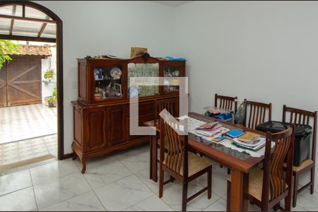 Sala de casa de condomínio para alugar com 4 quartos, 360m² em Vargem Pequena, Rio de Janeiro