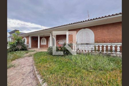 Casa à venda com 4 quartos, 678m² em Vila Brandina, Campinas