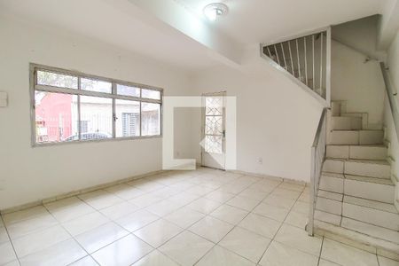 Sala de casa à venda com 3 quartos, 145m² em Conjunto Residencial José Bonifácio, São Paulo