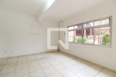 Sala de casa à venda com 3 quartos, 145m² em Conjunto Residencial José Bonifácio, São Paulo